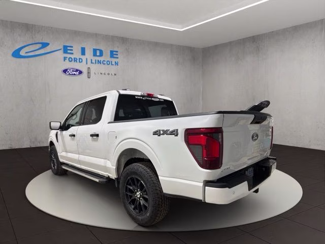 2025 Oxford White Ford F-150 XLT 4X4 Truck