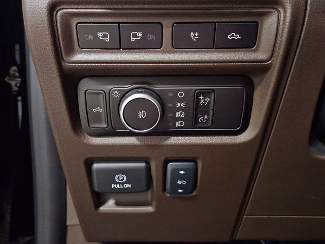 2024 Agate Black Metallic Ford F-150 King Ranch 4X4 Truck