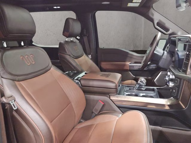 2024 Agate Black Metallic Ford F-150 King Ranch 4X4 Truck