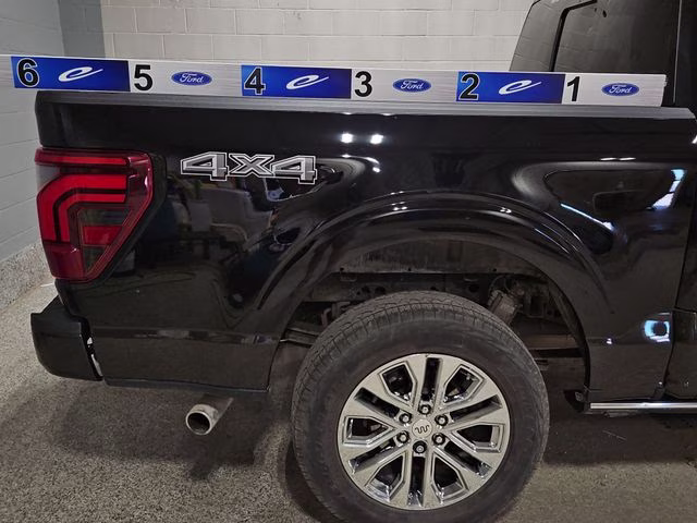 2024 Agate Black Metallic Ford F-150 King Ranch 4X4 Truck