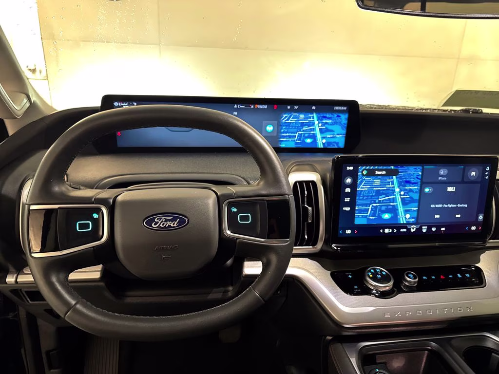 2025 Agate Black Metallic Ford Expedition Max Active RWD SUV