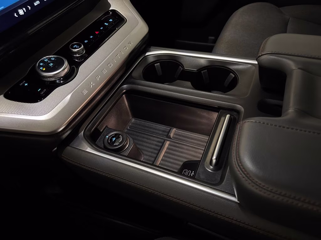 2025 Agate Black Metallic Ford Expedition Max Active RWD SUV