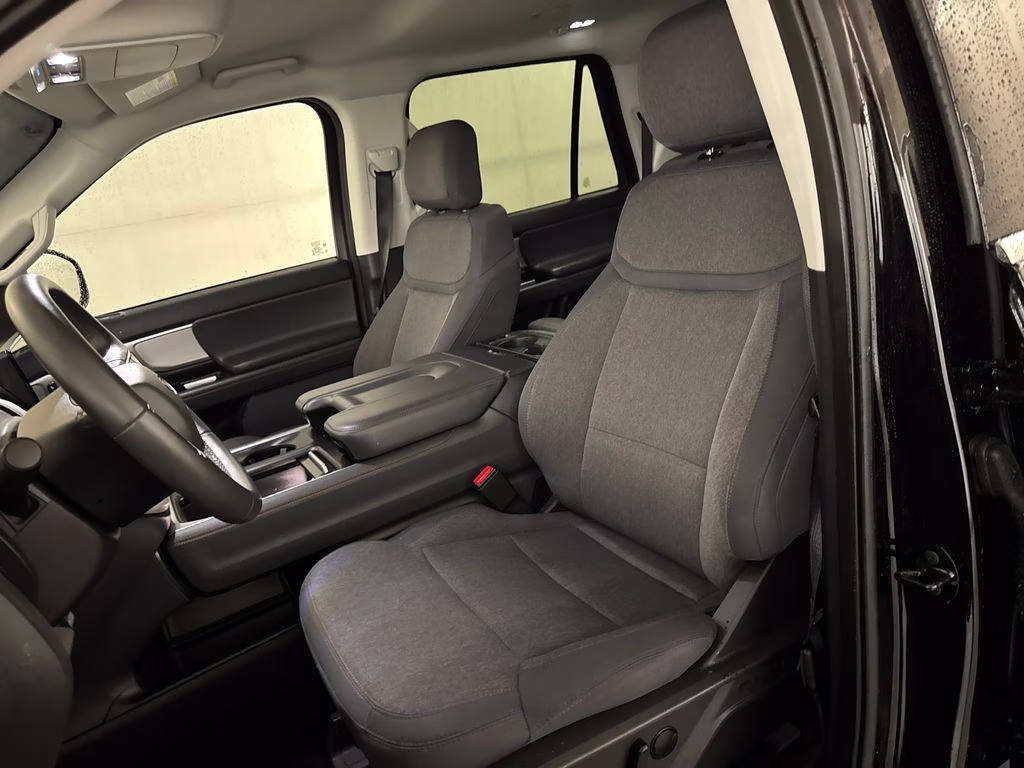 2025 Agate Black Metallic Ford Expedition Max Active RWD SUV