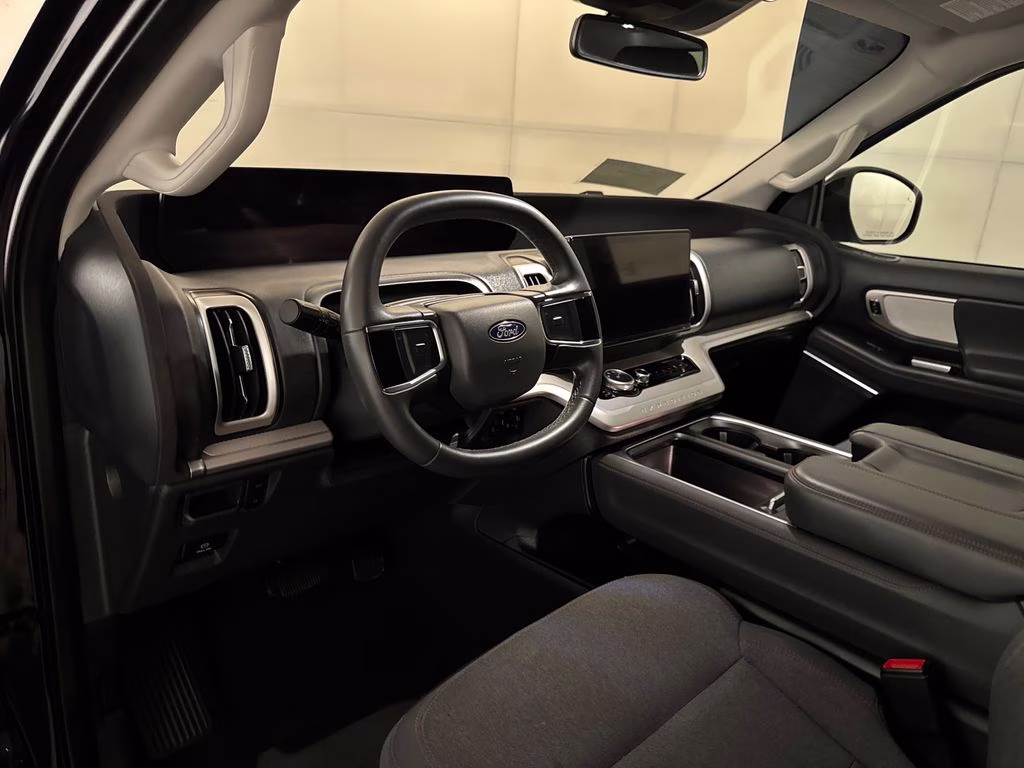 2025 Agate Black Metallic Ford Expedition Max Active RWD SUV