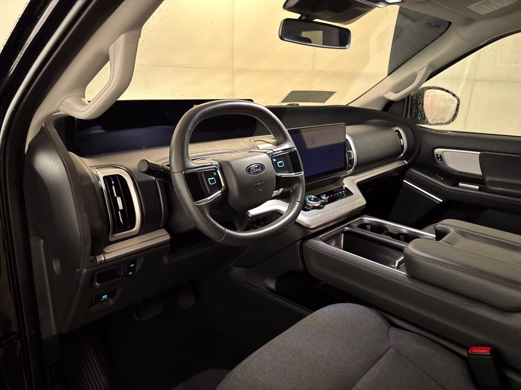 2025 Agate Black Metallic Ford Expedition Max Active RWD SUV