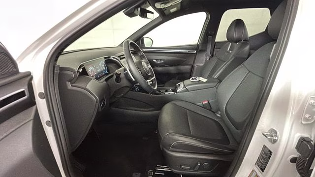 2024 white Hyundai Santa Cruz Limited AWD Truck