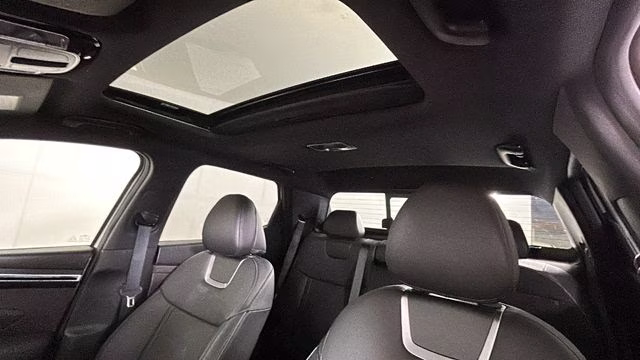 2024 white Hyundai Santa Cruz Limited AWD Truck