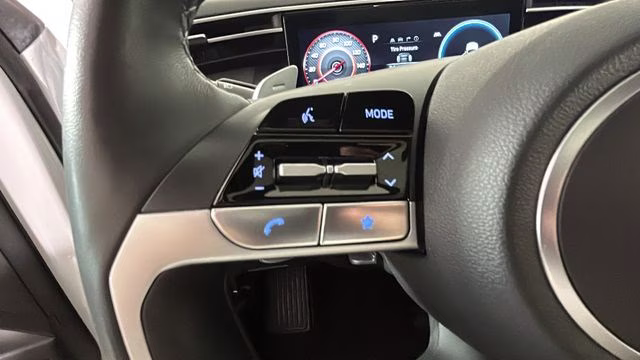 2024 white Hyundai Santa Cruz Limited AWD Truck