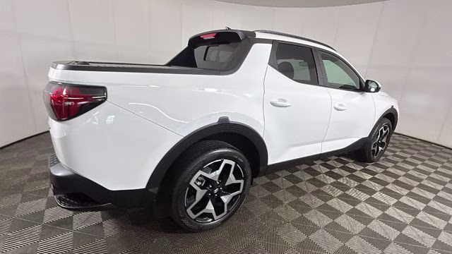 2024 white Hyundai Santa Cruz Limited AWD Truck