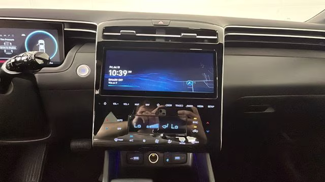 2024 white Hyundai Santa Cruz Limited AWD Truck