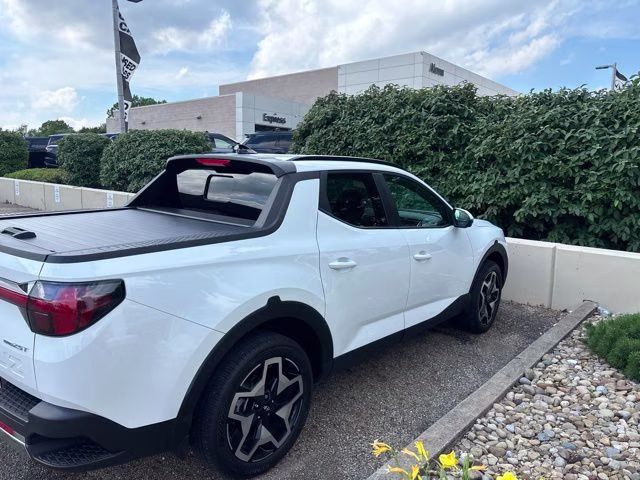 2024 white Hyundai Santa Cruz Limited AWD Truck