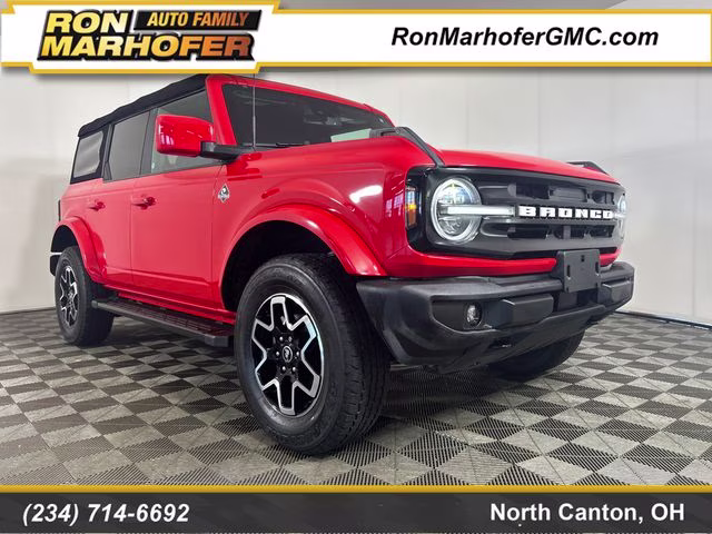 2023 Red Ford Bronco Outer Banks 4X4 SUV