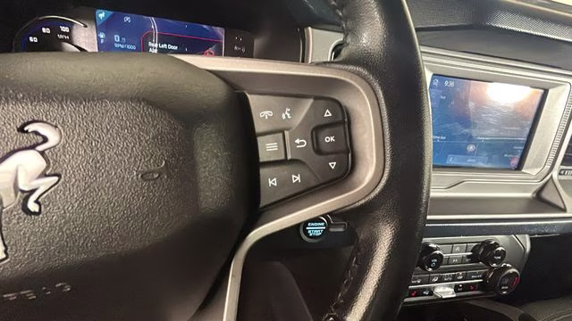 2023 Red Ford Bronco Outer Banks 4X4 SUV