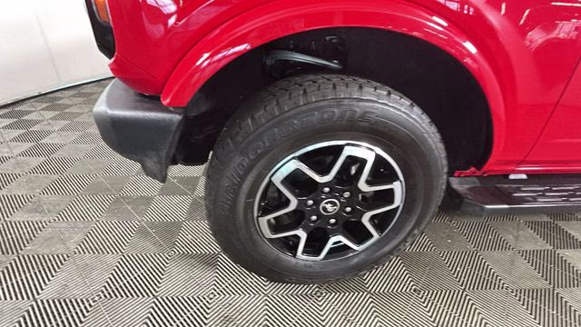 2023 Red Ford Bronco Outer Banks 4X4 SUV