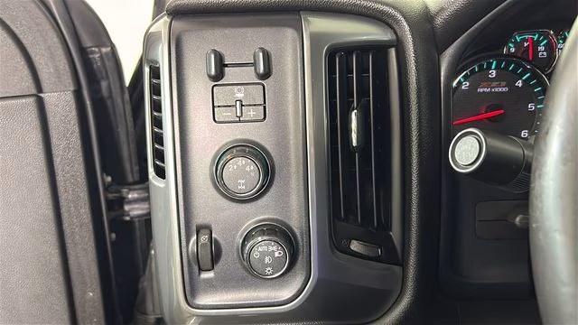 2016 Tungsten Metallic Chevrolet Silverado 2500HD LT 4X4 Truck