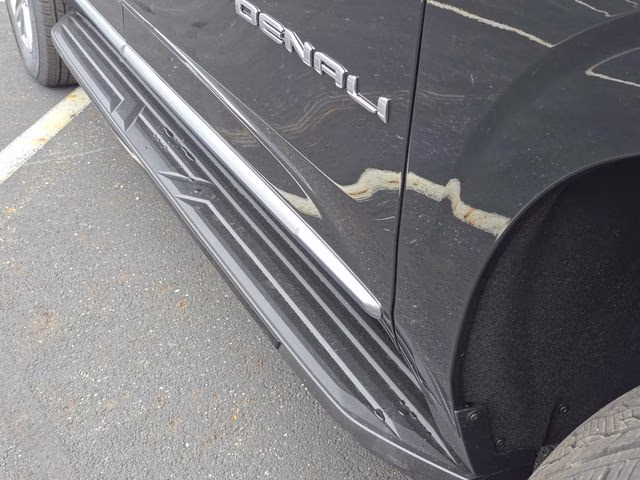 2026 Onyx Black GMC Yukon XL Denali 4X4 SUV