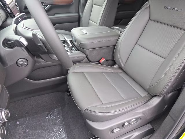 2026 Onyx Black GMC Yukon XL Denali 4X4 SUV