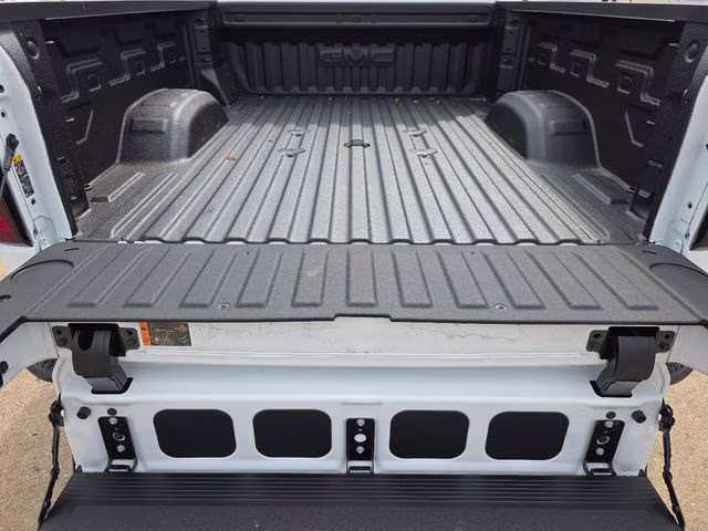 2026 Summit White GMC Sierra 2500HD Denali 4X4 Truck