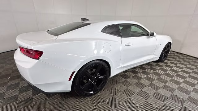 2017 Summit White Chevrolet Camaro 1LT RWD Coupe