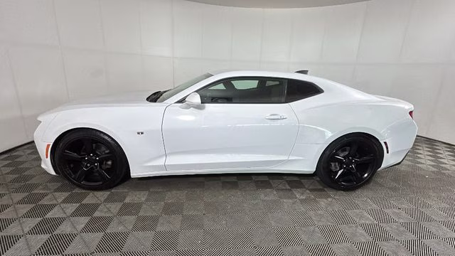 2017 Summit White Chevrolet Camaro 1LT RWD Coupe