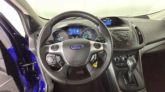 2014 Blue Ford Escape S FWD SUV