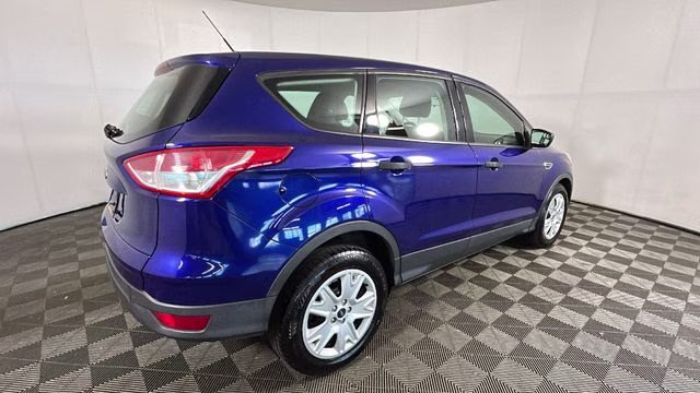 2014 Blue Ford Escape S FWD SUV