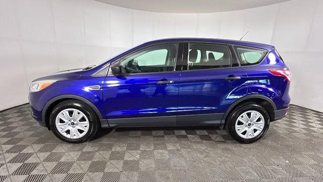 2014 Blue Ford Escape S FWD SUV