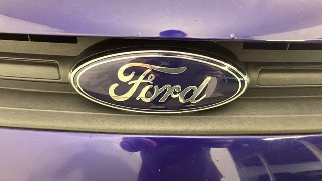 2014 Blue Ford Escape S FWD SUV
