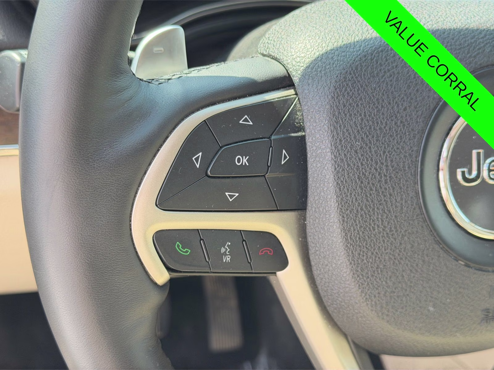2015 Cashmere Pearlcoat Jeep Grand Cherokee Limited 4X4 SUV