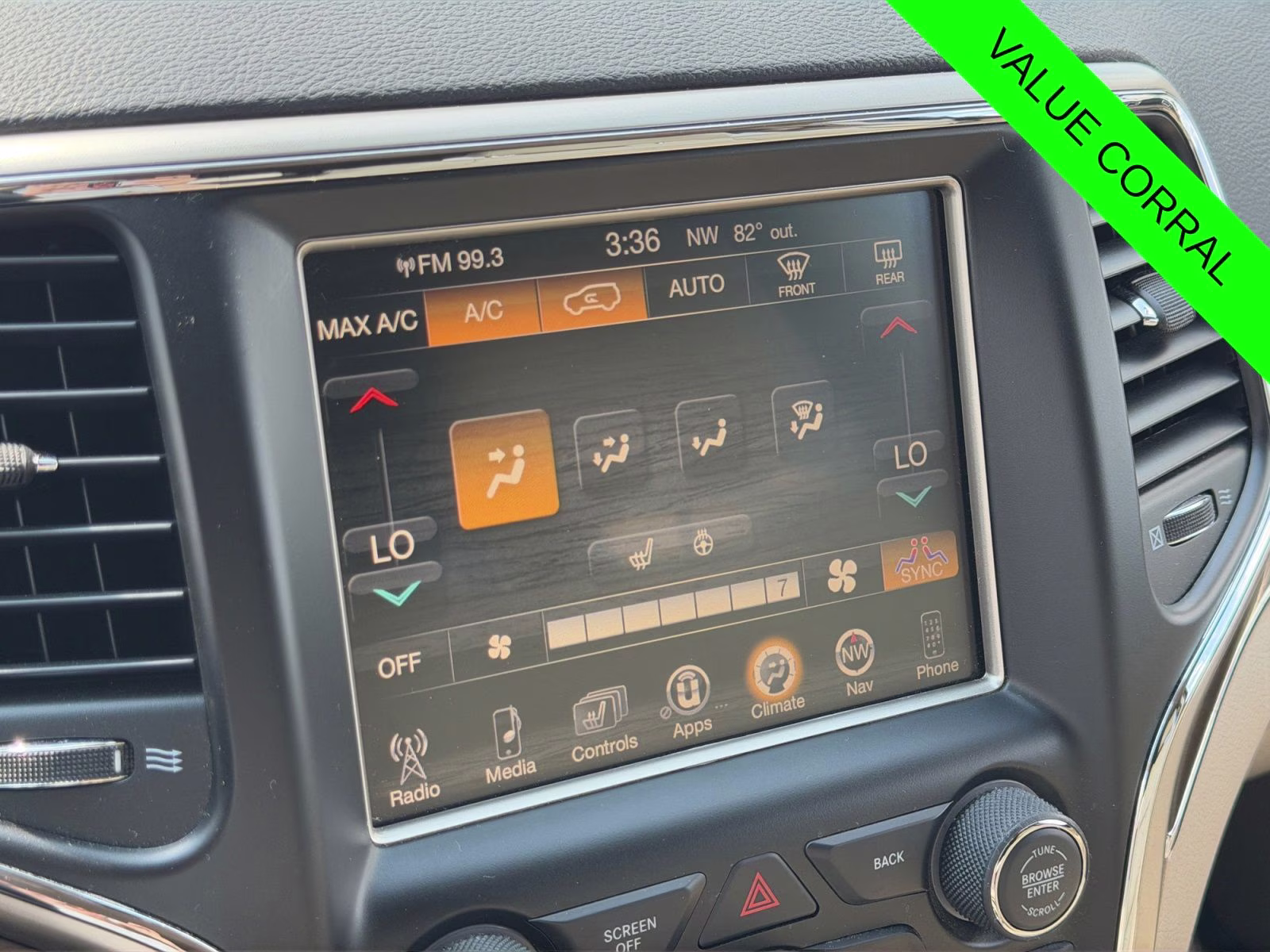 2015 Cashmere Pearlcoat Jeep Grand Cherokee Limited 4X4 SUV