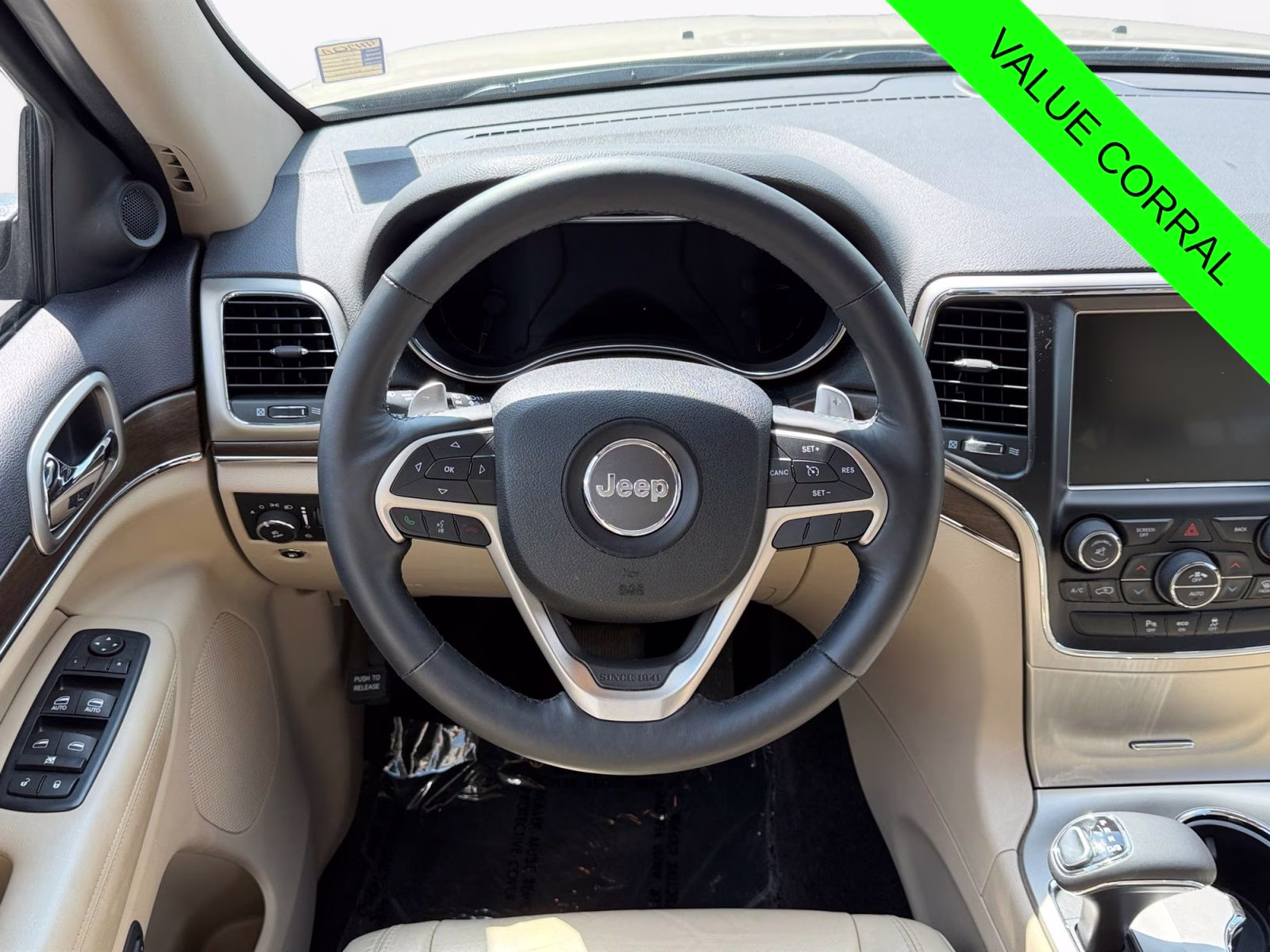 2015 Cashmere Pearlcoat Jeep Grand Cherokee Limited 4X4 SUV