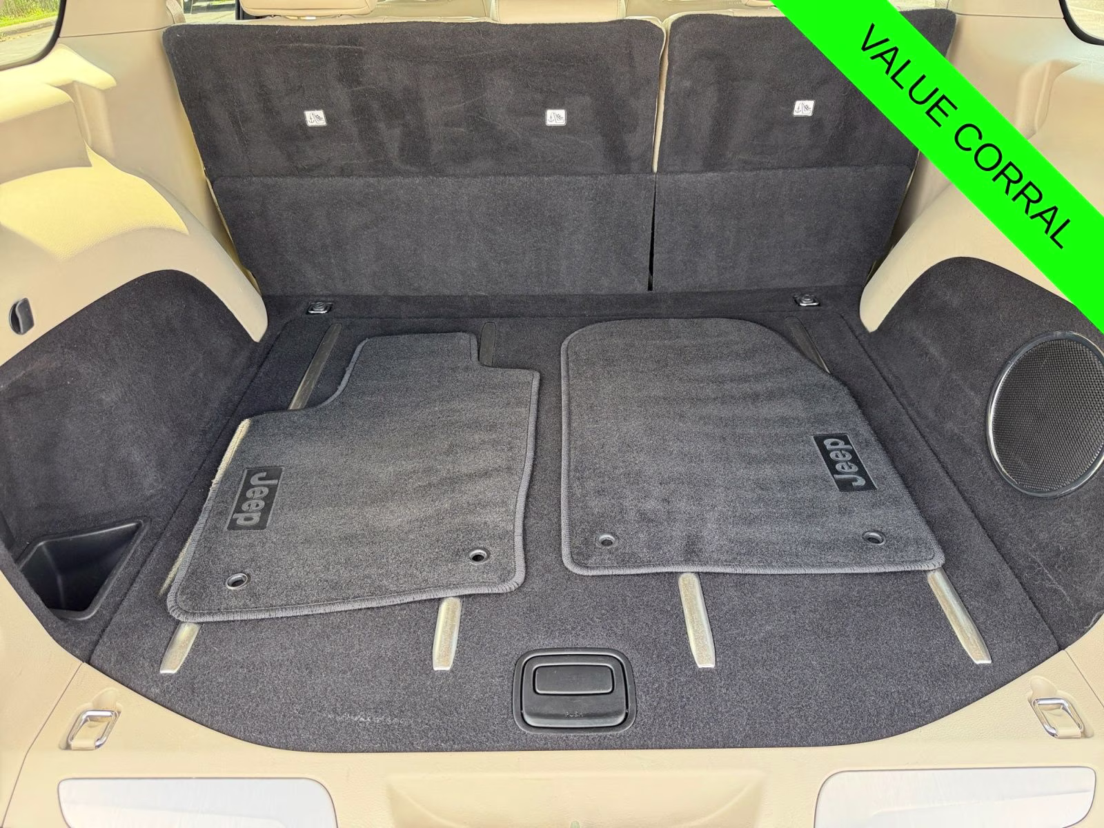 2015 Cashmere Pearlcoat Jeep Grand Cherokee Limited 4X4 SUV
