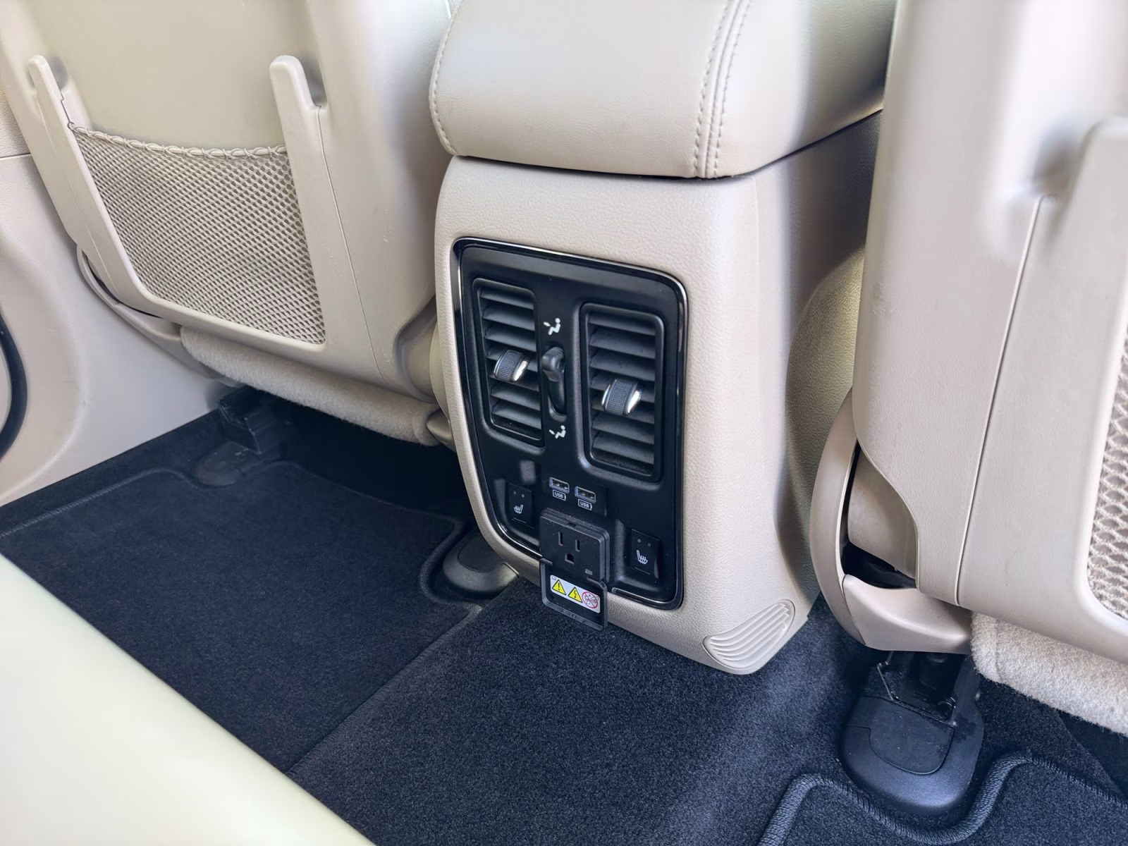2015 Cashmere Pearlcoat Jeep Grand Cherokee Limited 4X4 SUV