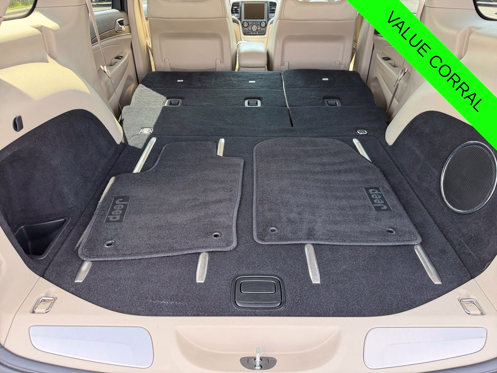 2015 Cashmere Pearlcoat Jeep Grand Cherokee Limited 4X4 SUV