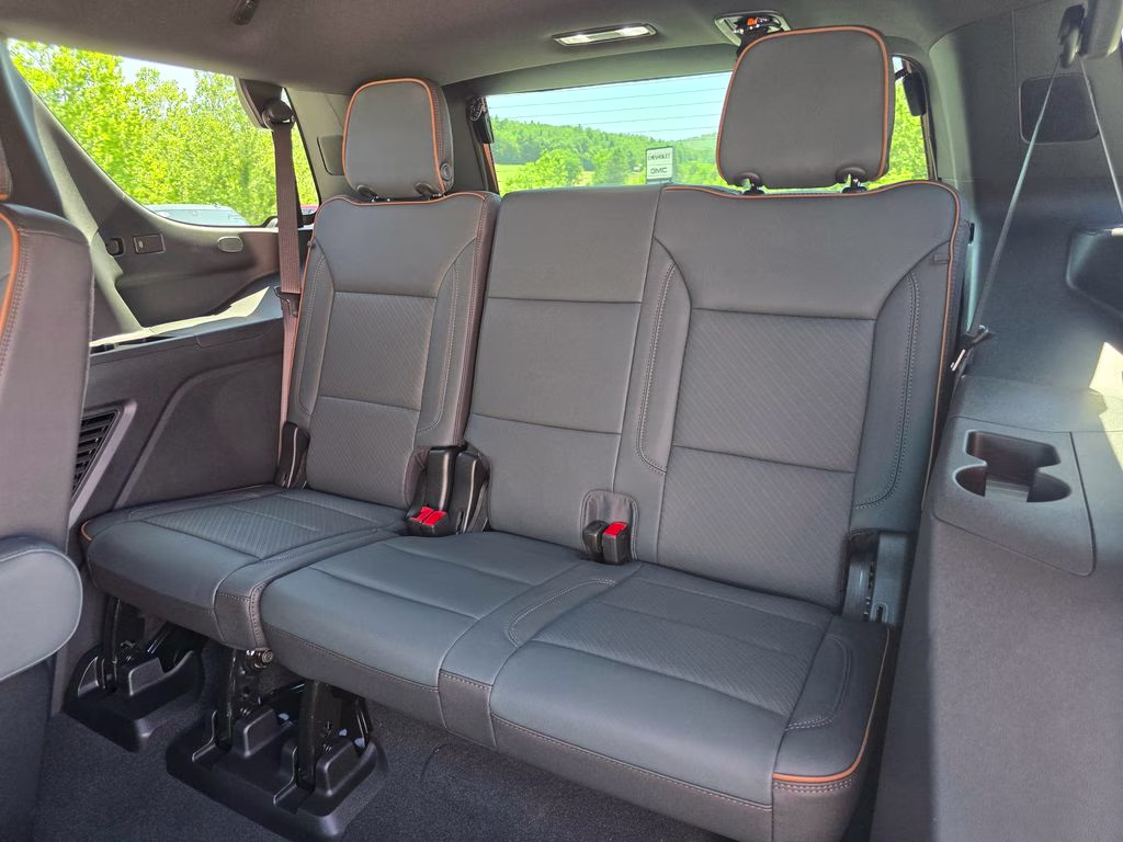 2026 Sterling Metallic GMC Yukon AT4 4X4 SUV