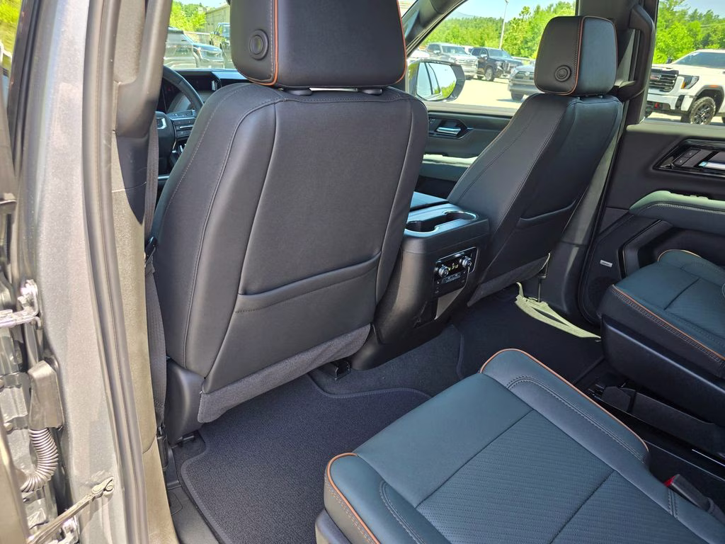 2026 Sterling Metallic GMC Yukon AT4 4X4 SUV