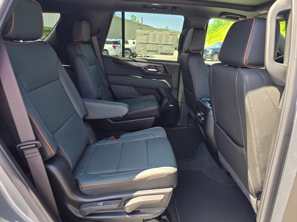 2026 Sterling Metallic GMC Yukon AT4 4X4 SUV