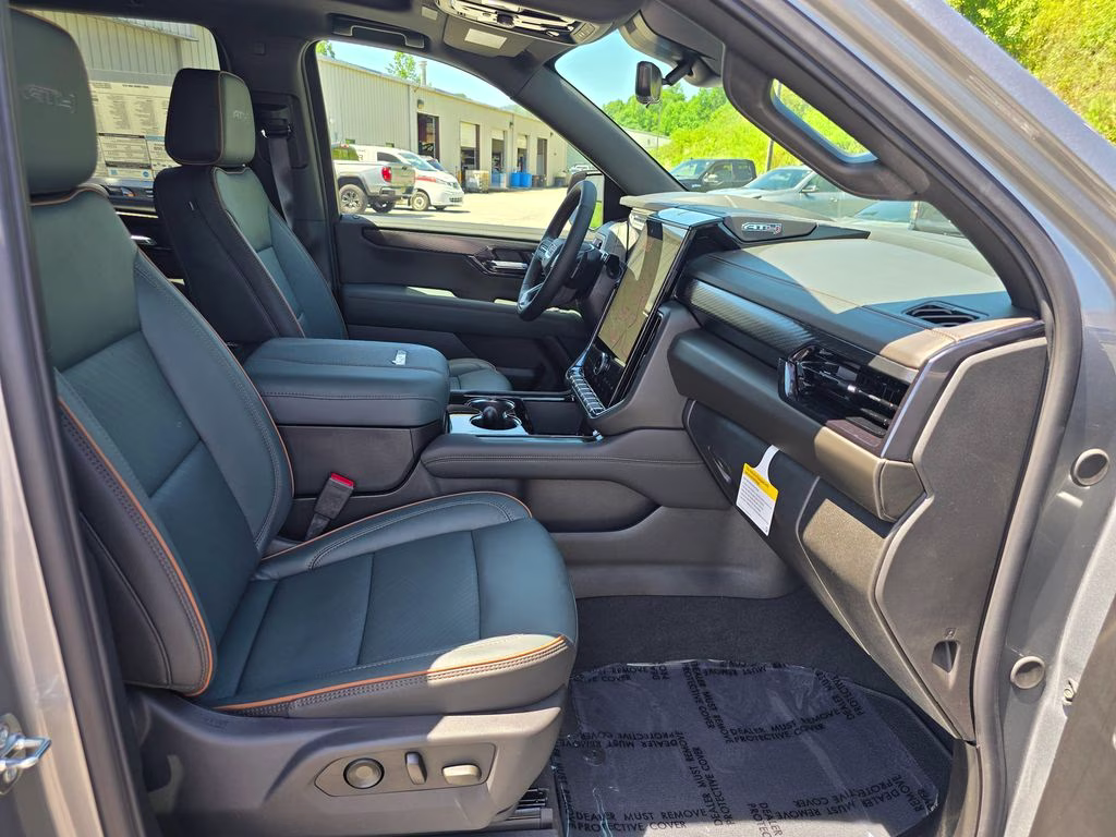 2026 Sterling Metallic GMC Yukon AT4 4X4 SUV
