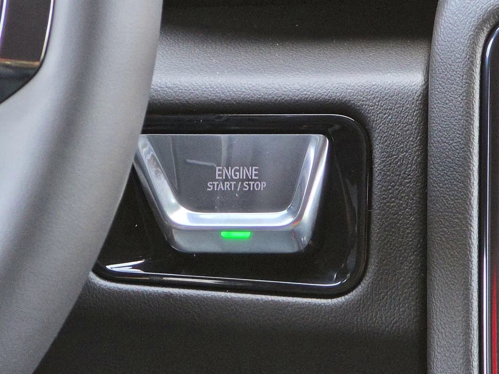 2026 Sterling Metallic GMC Yukon AT4 4X4 SUV