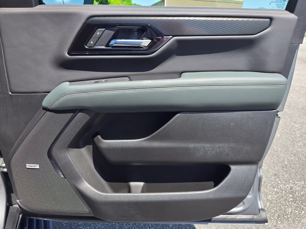 2026 Sterling Metallic GMC Yukon AT4 4X4 SUV