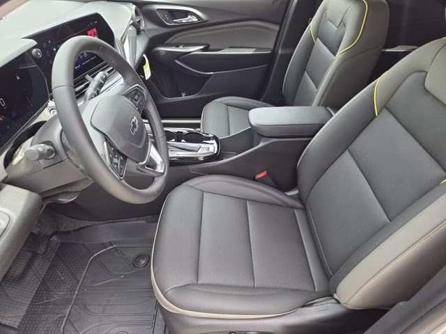 2026 Sterling Gray Metallic Chevrolet Trax ACTIV FWD SUV
