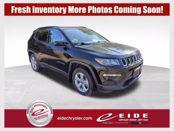 2019 Diamond Black Crystal Pearlcoat Jeep Compass Latitude 4X4 SUV