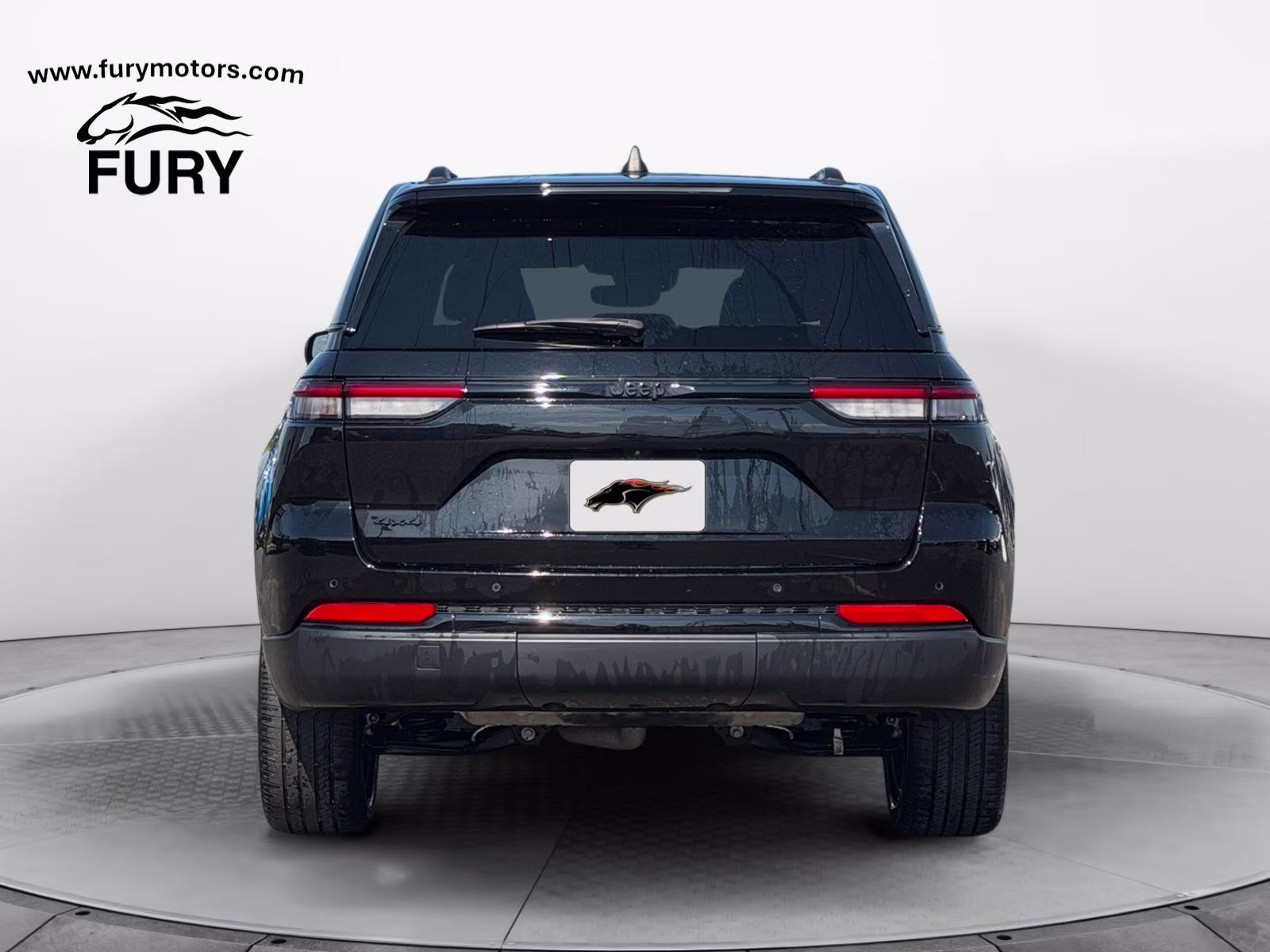 2022 Diamond Black Crystal Pearlcoat Jeep Grand Cherokee Altitude 4X4 SUV