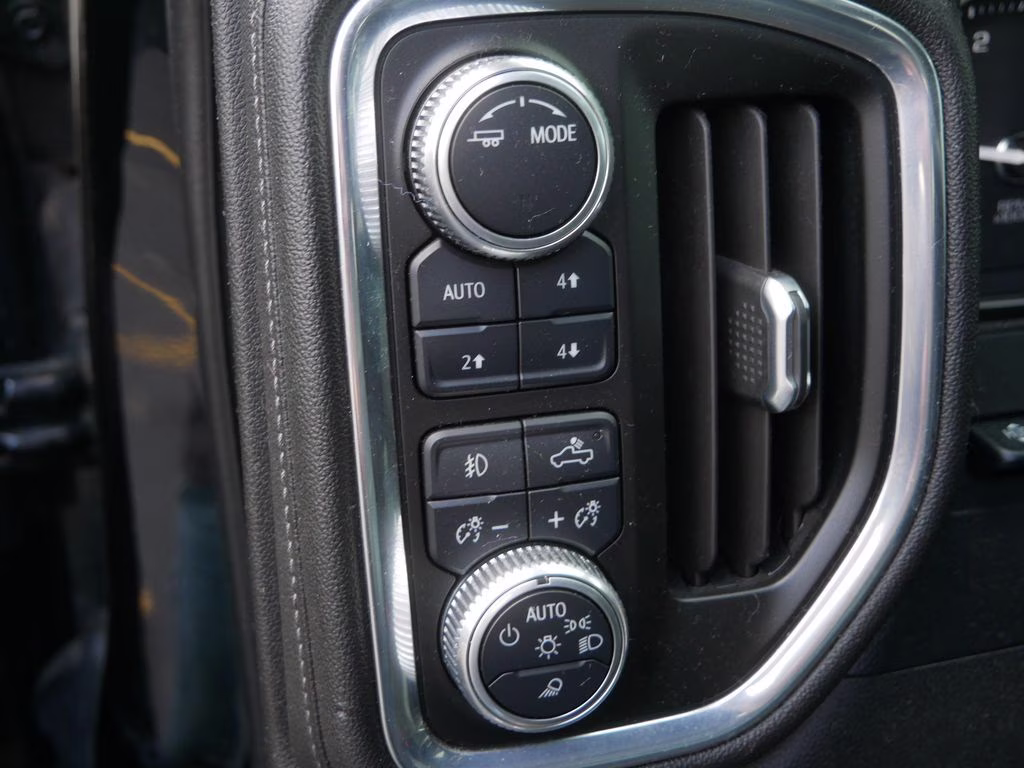 2021 Onyx Black GMC Sierra 3500HD Denali w/ Ultimate Pckg & 5SA Preferred Equipment 4X4 Truck
