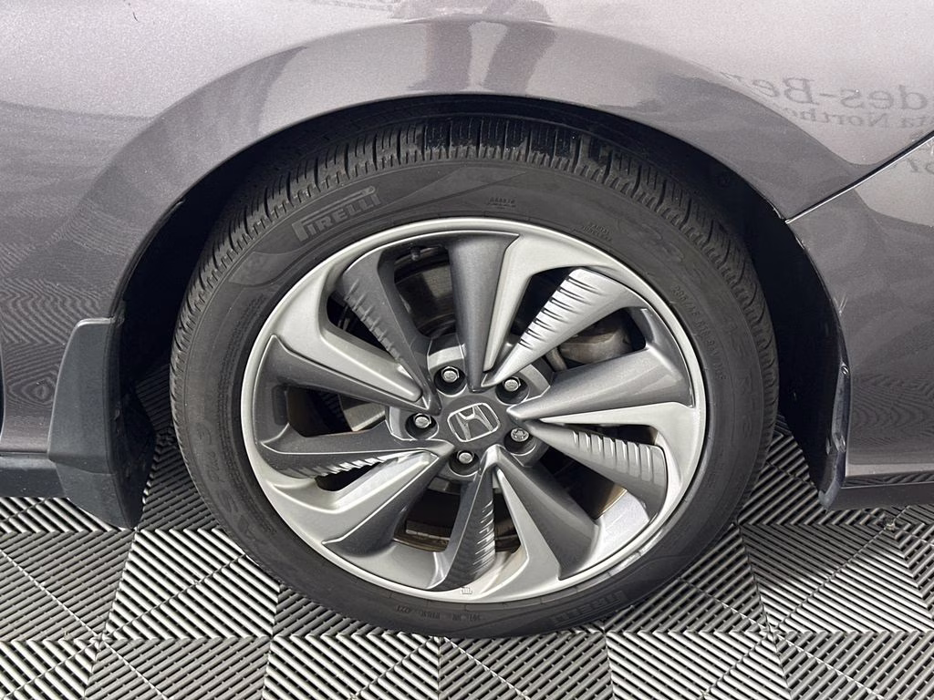 2018 Modern Steel Metallic Honda Clarity Plug-In Hybrid Touring FWD Sedan