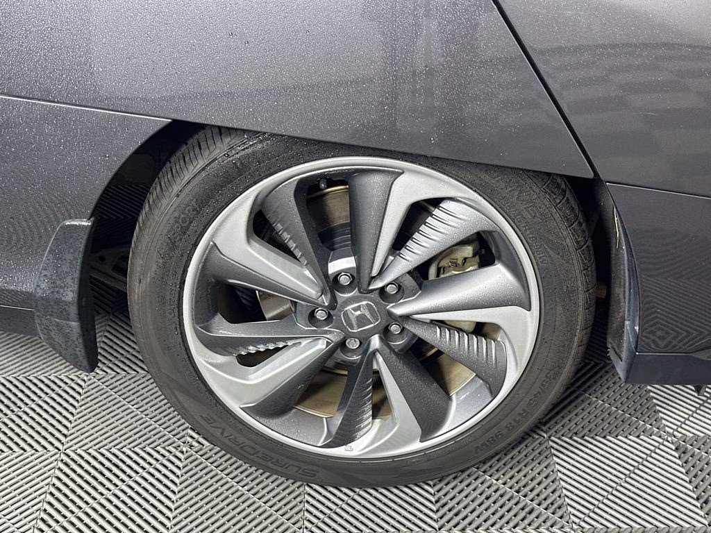 2018 Modern Steel Metallic Honda Clarity Plug-In Hybrid Touring FWD Sedan