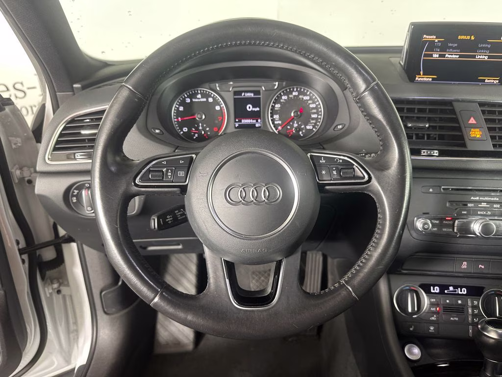 2016 Glacier White Metallic Audi Q3 2.0T Prestige AWD SUV