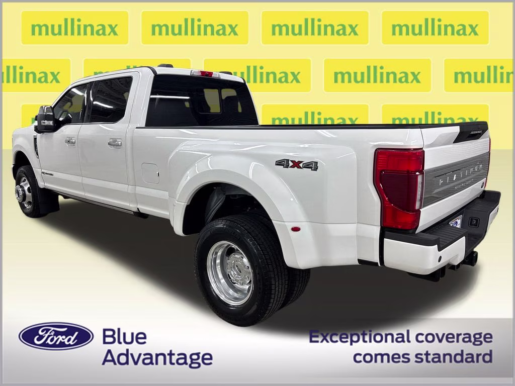 2022 White Metallic Ford Super Duty F-350 DRW Platinum 4X4 Truck