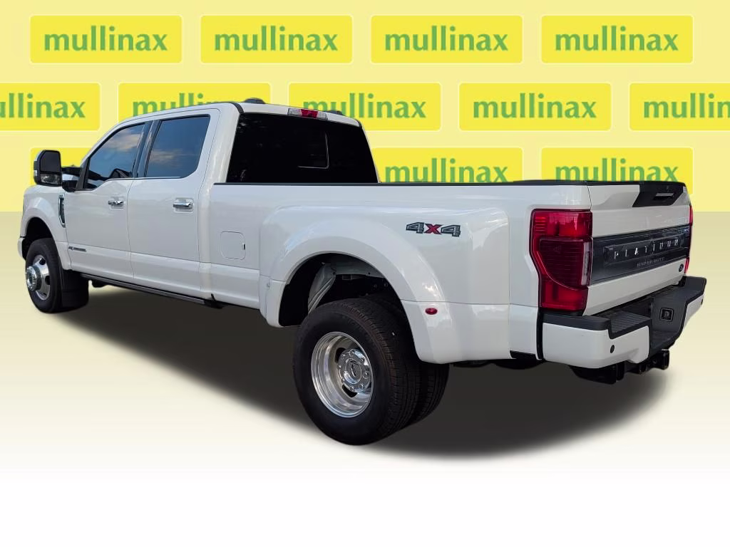 2022 Star White Metallic Tri-Coat Ford Super Duty F-350 DRW Platinum 4X4 Truck