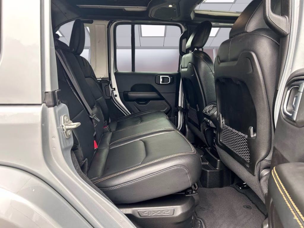 2024 Silver Zynith Clearcoat Jeep Wrangler Sahara 4xe 4X4 SUV